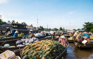 floating-market-vietnamcatholictours