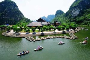 trang-an-vietnamcatholictours